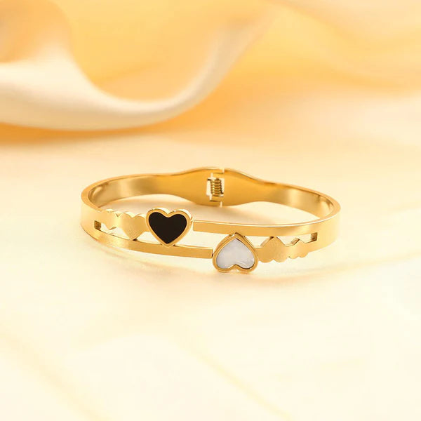 Stainless Steel Anti Tarnish Nail Bracelet For Women